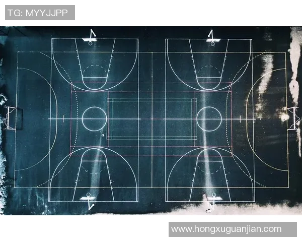 从足球场到篮球场 看足球巨星如何挑战篮球世界
